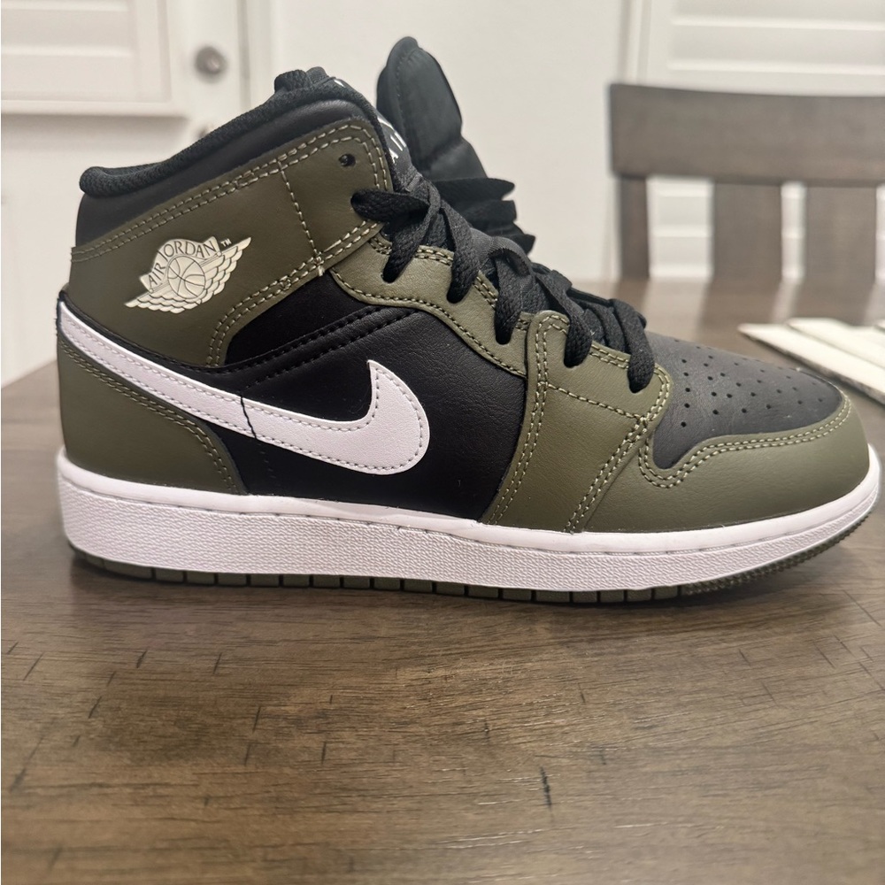 Jordan AJ 1 Mid Kids Sneakers in Black, Olive, and White. Size 6Y